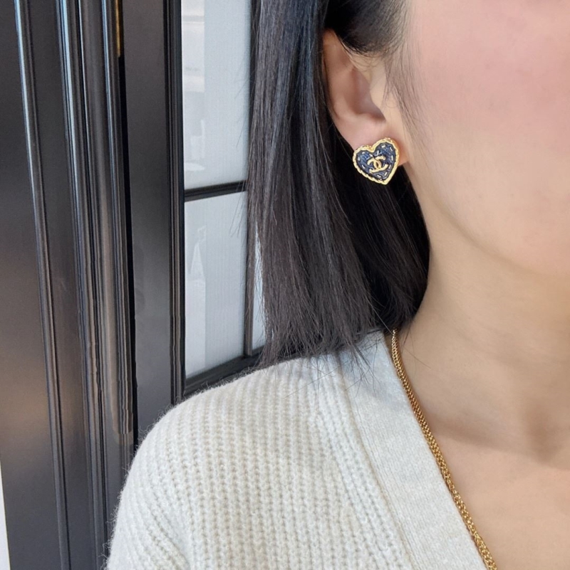 Ch**el earrings